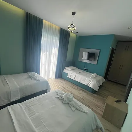 מלון Mont Blanc 4*