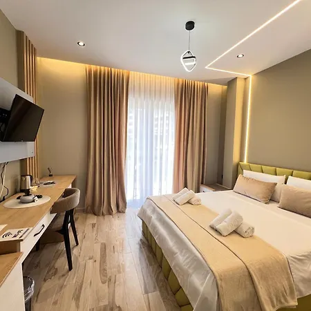 מלון Mont Blanc 4*