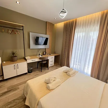 Mont Blanc מלון Peshkopi