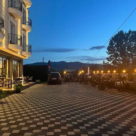Mont Blanc Отель 4*